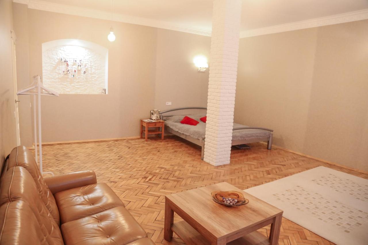 Monro - Heart Of Lviv Apartamento Exterior foto
