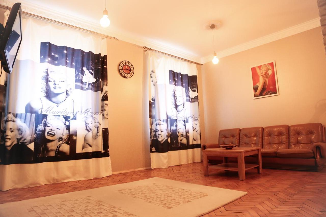 Monro - Heart Of Lviv Apartamento Exterior foto